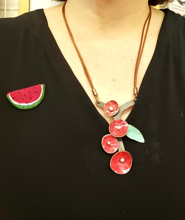 COLLAR FLORAL: COBRE ESMALTADO Y OXIDADO